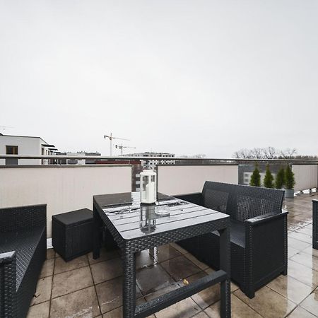 Appartamento Apartament Z Tarasem Oraz Podziemnym Parkingiem Cracovia Esterno foto