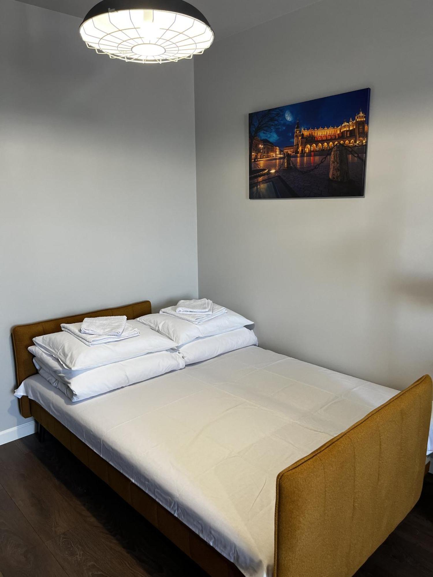 Appartamento Apartament Z Tarasem Oraz Podziemnym Parkingiem Cracovia Esterno foto